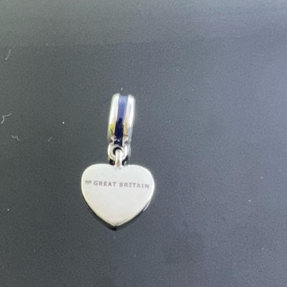 Pandora Great Britain UK Flag Travel Dangle Charm All Silver 925 Ale box #39 - Picture 3 of 5